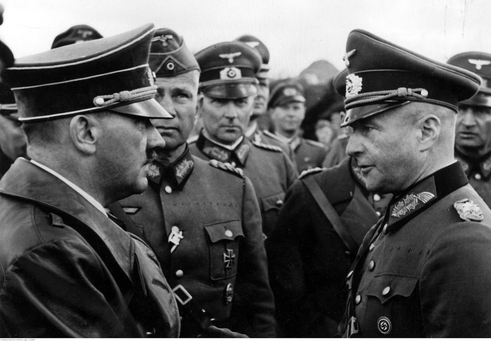 Adolf Hitler at Alexandrow airport visits Heeresgruppe Süd during the attacks on Warsaw